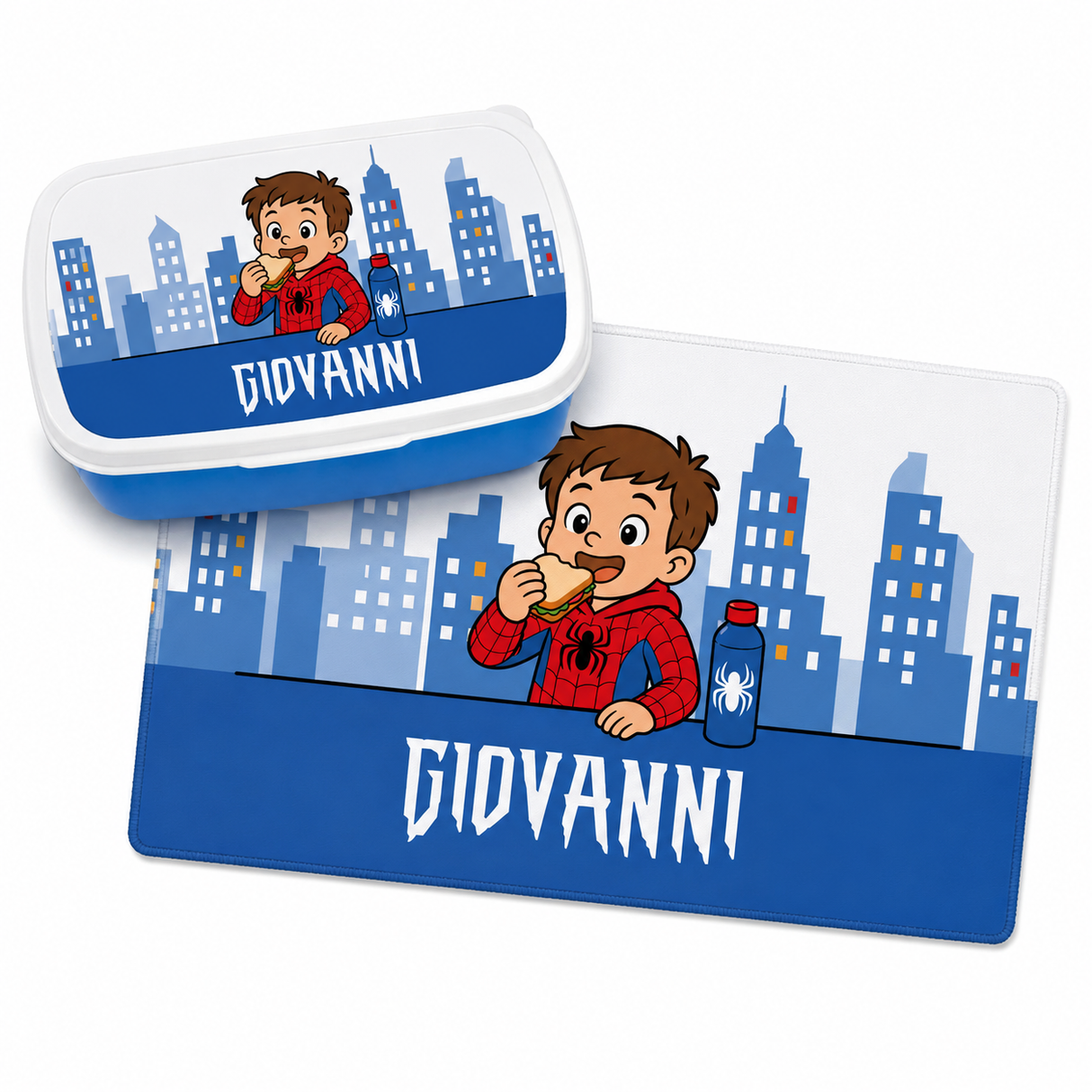 Tovaglietta per merenda blu con città, bambino e borraccia, personalizzata Giovanni