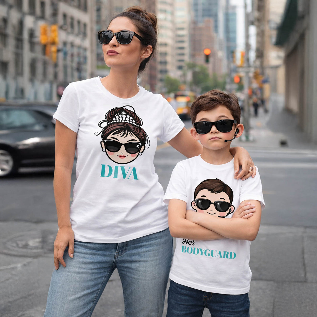 Magliette coordinate mamma e figlio bianche, donna e bimbo con stampa DIVA e Her BODYGUARD