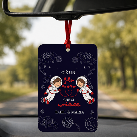 Accessorio profumazione auto: cartoncino blu scuro con clip e nastro rosso, Fabio & Maria