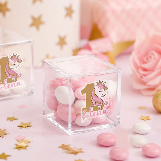 Scatola portaconfetti trasparente con unicorno e nome Elena, con confetti rosa e bianchi