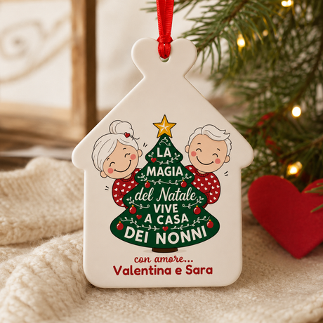 Addobbo natalizio a casetta bianca: «La magia del Natale vive a casa dei nonni» (Valentina e Sara).