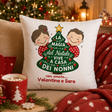 Cuscino bianco natalizio con grafica albero e scritta “Vive a casa dei nonni”