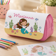 Astuccio rosa con nome Marianna e sirena, grafica colorata e zip