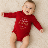 Body neonato rosso a maniche lunghe con stampa "Il mio primo Natale Tommaso 2026"