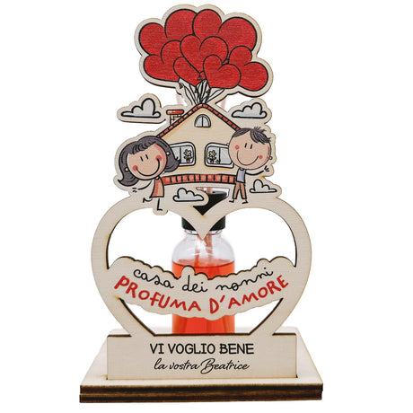 Profumatore per ambienti in legno con cuore, bambini e scritta «Profuma d’Amore»