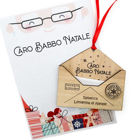 Decorazione natalizia in legno: busta lettere con scritta «Caro Babbo Natale»