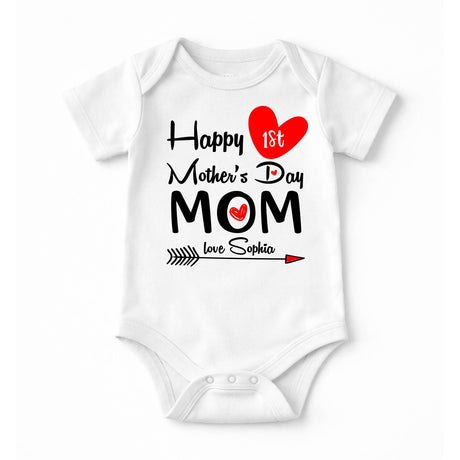 Body neonato bianco con stampa “Happy Mother’s Day Mom” e cuori rossi e neri, bottoni