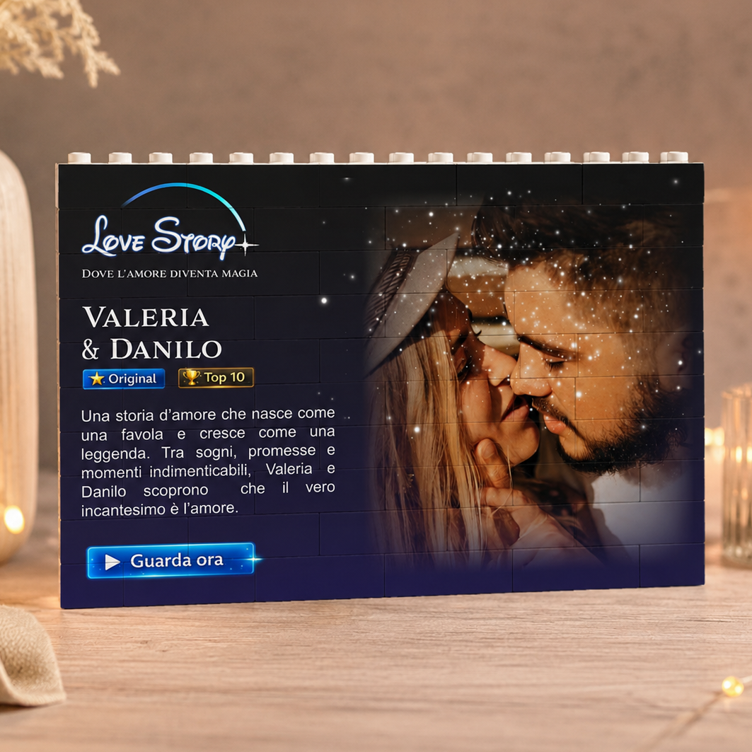 Cornice personalizzata nera con mattoncini, inserto foto e scritta Love Story