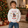 Felpa bimbo bianca a collo tondo con grafica Babbo Natale, chitarra e Star
