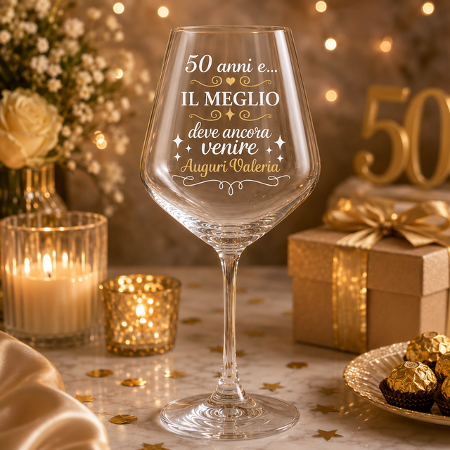 Calice di vetro trasparente con scritta 50 anni e auguri Valeria