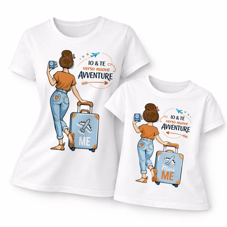 Set t-shirt mamma e figlia bianche con stampa “Io & Te verso nuove avventure” valigia