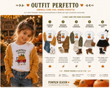 Maglietta bianca per bambino con stampa “Pumpkin Season” mostrata in outfit