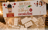 Kit di mattoncini bianchi in sacchetto trasparente con biglietto “Magia di un’emozione”