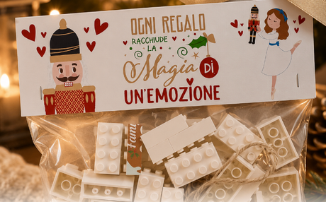 Kit di mattoncini bianchi in sacchetto trasparente con biglietto “Magia di un’emozione”