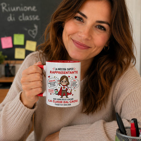Tazza personalizzata bianca con interno rosso e stampa “La Nostra Super Rappresentante”