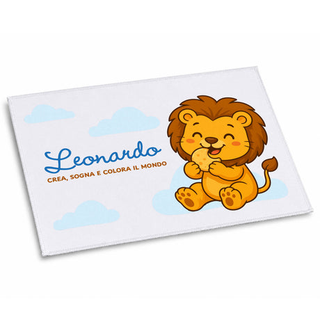 Tovaglietta merenda bianca con leone arancione e scritta Leonardo