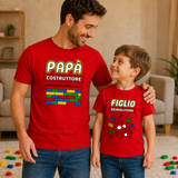 Set t-shirt rosse: Papà "COSTRUTTORE" e Figlio "DEMOLITORE" con grafica a blocchi