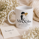 Tazza bianca con scritta Mr & Mrs, nomi Giovanni e Federica, data 05.07.2026