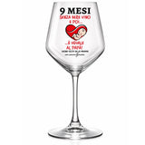 Calice da vino con stampa “9 MESI SENZA BERE VINO” cuore rosso sul vetro