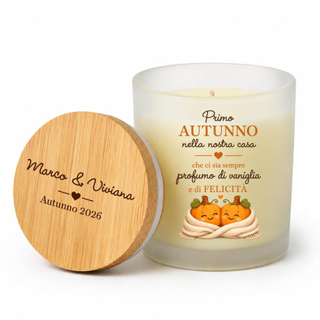 Candela profumata vaniglia bianca con coperchio bamboo inciso “Marco e Viviana”