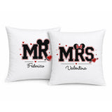 Coppia di 2 cuscini bianchi con scritte Mr Federico e Mrs Valentina