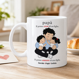 Tazza ceramica bianca con scritte 'Il primo eroe' e 'Il primo amore' e illustrazione.