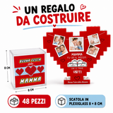 Cuore di mattoncini rossi con foto e scatola in plexiglass 8x8 cm con scritta MAMMA