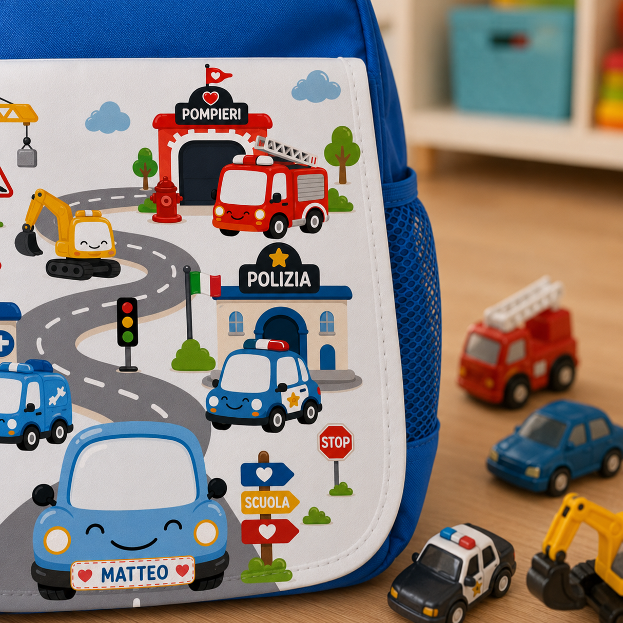Zaino blu con pannello frontale polizia e pompieri, nome “MATTEO” visibile