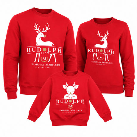 Set felpe rosse Rudolph Team: 2 adulti e 1 bambino, renna e logo frontali