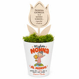 Vaso conico bianco con verde muschio e fiore in legno con dedica Nonna Giorgia