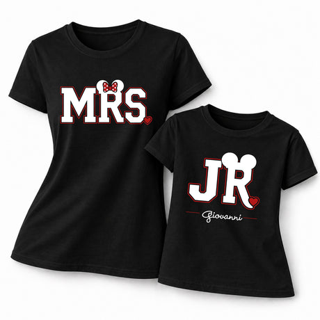 Set 2 t-shirt nere mamma e figlio: scritta MRS e JR con nome Giovanni