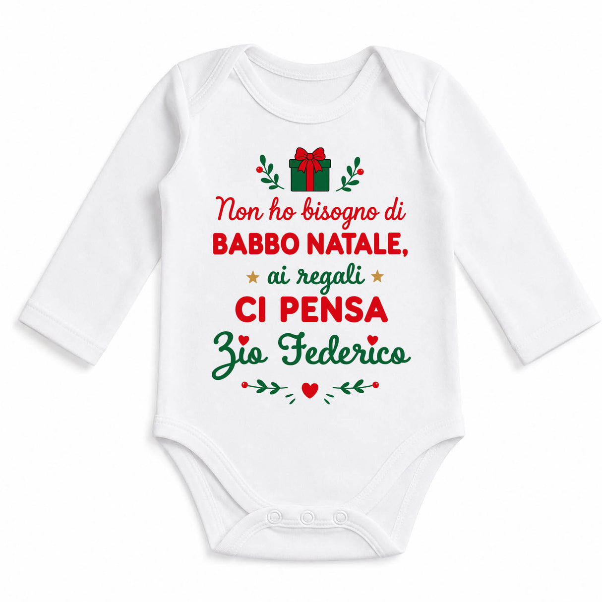 Body bianco a maniche lunghe con scritta “Ci pensa Zio Federico” e dettagli natalizi