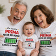 T-shirt bianche e body bianco “Prima Festa dei Nonni” indossati da nonni e neonato