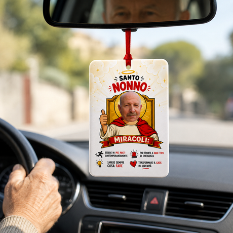 Profumatore per auto appeso con cordoncino rosso, foto "Santo Nonno" e "Miracoli"
