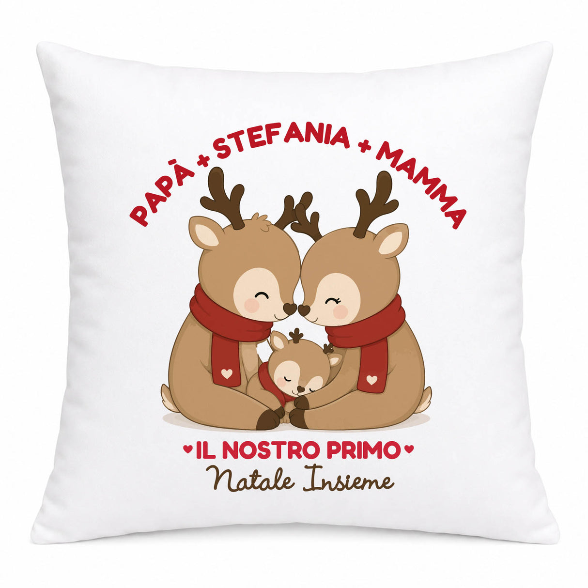 Cuscino bianco con renne e scritta “Il nostro primo Natale insieme”, nomi Papa e Mamma