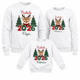 Set felpe natalizie bianche: renne e alberi, scritta Natale 2026 con nomi Papà/Mamma