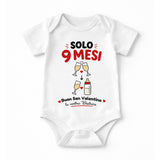 Body neonato bianco “Solo 9 Mesi” con grafica San Valentino e cuori