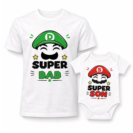 Maglietta bianca Super Dad e body bianco Super Son con grafica a cappello