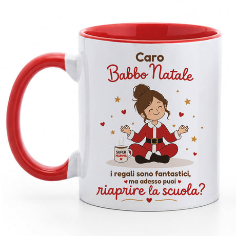 Tazza natalizia bianca con manico rosso, grafica “Caro Babbo Natale” e bimbo seduto