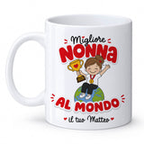Tazza personalizzata bianca con scritta “Migliore Nonna al Mondo” e “il tuo Matteo”.