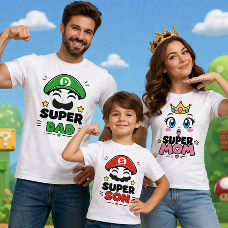 Set di t-shirt bianche cartoon Famiglia con stampe Super Dad, Super Mom e Super Son