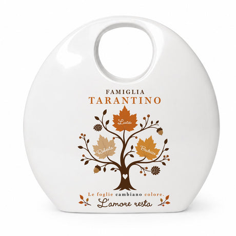 Vaso bianco personalizzato con albero autunnale e nomi “Famiglia Tarantino”, foro superiore
